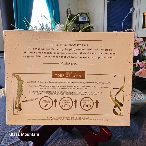 SOLD - Elizabeth Grant Get Into Your Skin Supreme Cell Vitality Serum - Picture 3 of 5